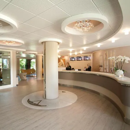 מלון Parc Gritti 4*